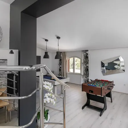 Eneria By Guide Villa